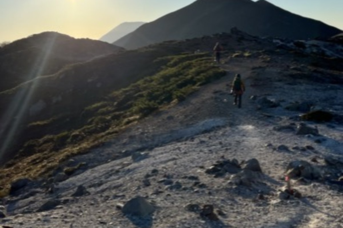 Walking the volcanic ridge of Iwao-nupuri