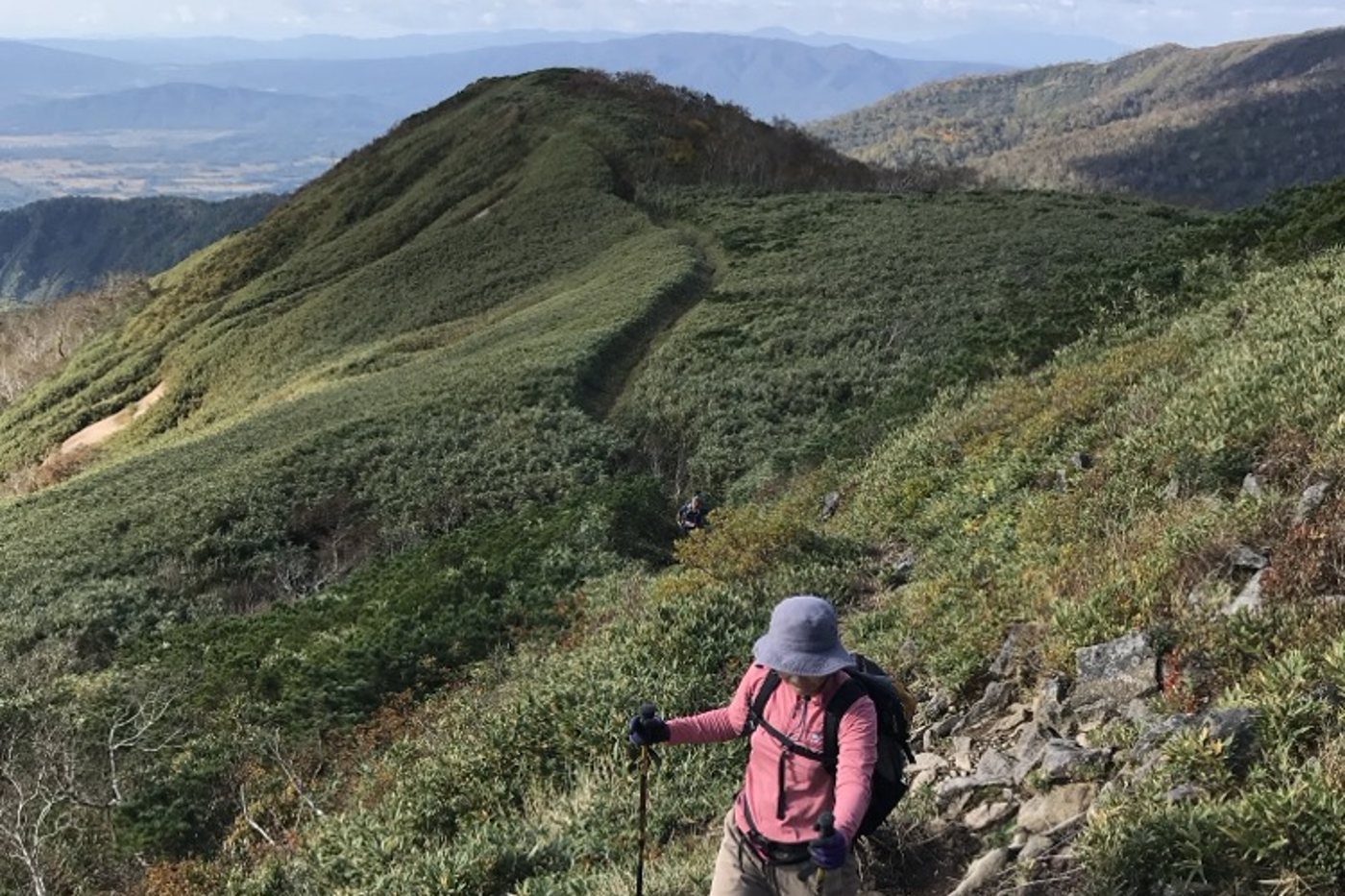 Open ridge walking on Shirakaba-yama
